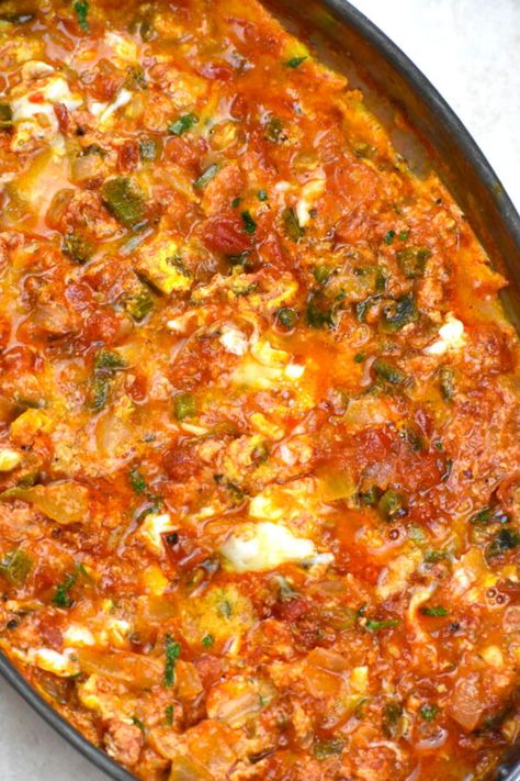 Scrambled Egg Recipes Healthy, Scrambled Egg Bake, Menemen Recipe, Turkish Eggs, Mediterranean Breakfast, Scrambled Eggs Recipe, Turkish Breakfast, Vegetarian Main Dishes, Egg Recipes For Breakfast