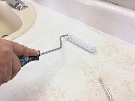 How to Paint a Vanity Counter Top and It's so Easy! How To Paint Bathroom Vanity Countertop, Painting Bathroom Vanity Top Countertops, Painting A Vanity Top, Paint Vanity Countertop, How To Paint Vanity Top, Painting Bathroom Vanity Top, Bathroom Counter Top Paint, Bathroom Counter Top Redo, Painted Vanity Top