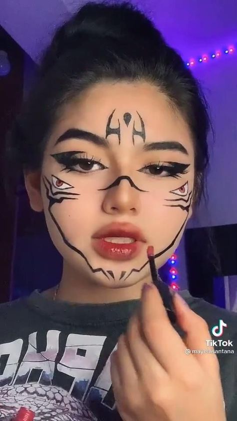 Sakuna Jujutsu Kaisen Cosplay, Sukuna Eyeliner, Sukuna Makeup, Holloween Makeup, Anime Cosplay Makeup, Anime Makeup, Makeup Face Charts, Face Art Makeup, Makeup Tutorial Eyeliner