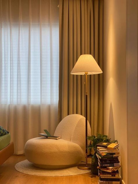 5 Reasons Why Ambient Light Is A Must-Have For Creating A Cozy Home In Winter Scandinavian Living Room Lamp, Japandi Living Room Chandelier, Soft Light Bedroom, Office Decor Lighting, Japandi Bedroom Curtains, Minimalist Lamps Living Room, Japandi Bedroom Lamp, Japandi Apartment Bedroom, Japandi Style Lighting