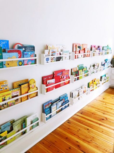 Diy Bookshelf Kids, Kids Room Bookshelves, Crate Bookshelf, Kids Bookshelf, Bookshelf Ideas, Kohler Kitchen, Floating Bookshelves, Ikea Bookshelves, Ikea Kids