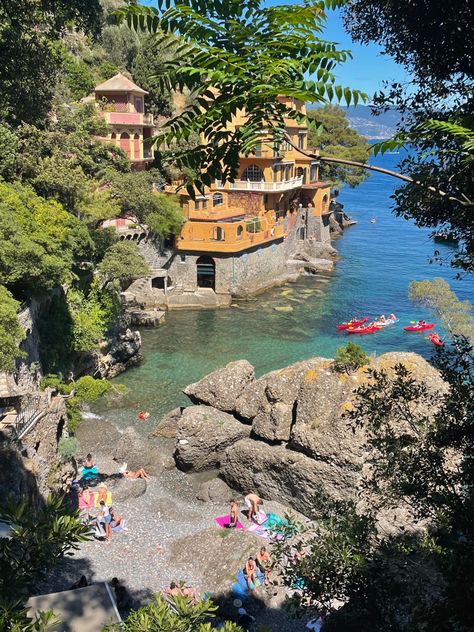 Italy Holiday Aesthetic, Portofino Italy Aesthetic, Southern Italy Aesthetic, Portofino Beach, Portofino Aesthetic, Italy Holiday Destinations, Northern Italy Aesthetic, Summers In Italy, Italy Aesthetic Summer