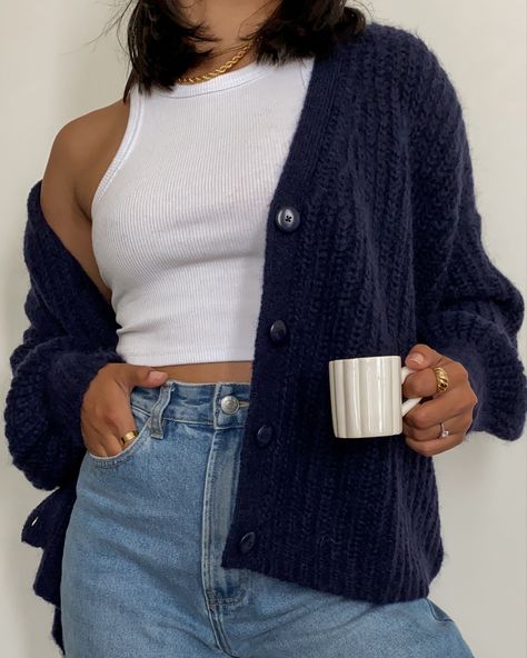 Fashion Inspo Outfits2023, Navy Knit Cardigan Outfit, Dark Blue Knit Sweater, Navy Jacket Outfit Aesthetic, Navy Blue Outfit Ideas Aesthetic, Dark Blue Cardigan Outfit Aesthetic, Chunky Cardigan Aesthetic, Navy Blue Crochet Sweater, Deep Blue Outfit Aesthetic