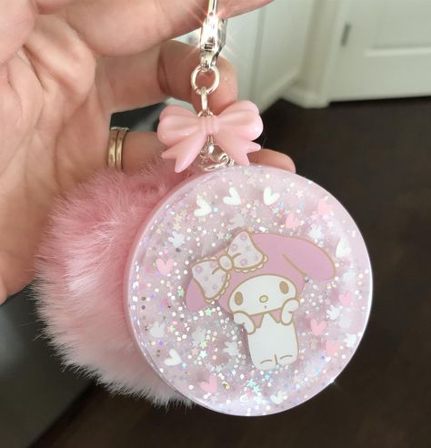 y Melody! Love love love how it turned out. Don’t forget! Flash sale coming soon! This keychain and many more will be available during Kawaii, Resin Art Christmas Decorations, Resin Shakers, Diy Kandi, Resin Creations, Pretty Accessories, Resin Keychain, Craps, Resin Ideas