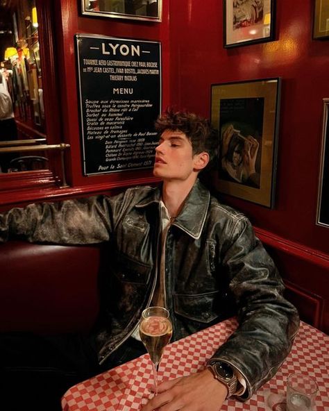 Moritz Hau, Boys Leather Jacket, Read 180, 4 Sisters, Skater Boys, Christmas Is Over, Parisian Vibes, Bad Boy Aesthetic, Skater Boy