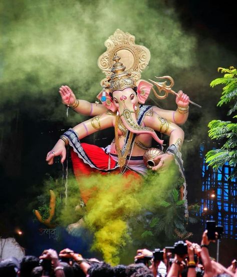 Gnpti Bappa Photo Hd, Ganesha Art Illustration, Black Scorpio, Bull Images, Jay Hanuman, Photos Of Ganesha, Boy Cartoon Characters, Childhood Images, Childhood Photography