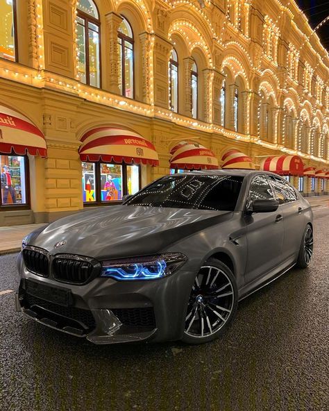 ick BMW 540i M Sport G30 🧨| Swipe and check the POV video 👌😍| @540ix | 📸 @_shadol_  ____________________________________ #bmw #540i Bmw 5 Series M Sport, Bmw G30 M Sport, Bmw 540i M Sport, Bmw 540, Bmw Custom, Luxury Cars Bmw, Bmw Accessories, Bmw 540i, Bmw Sport