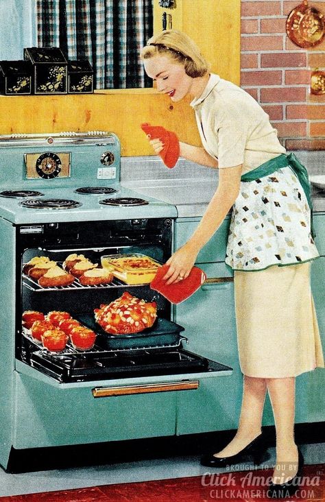 50s Housewife, 1950s Housewife, Kitchen Retro, Vintage Housewife, Happy Housewife, Retro Housewife, Casa Vintage, Trendy Kitchen, Vintage Life