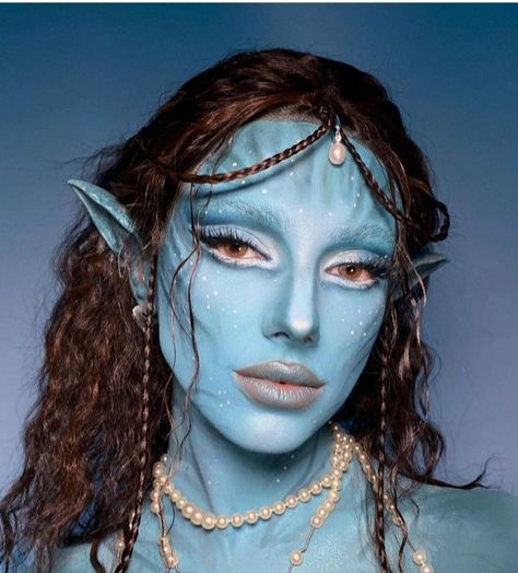 Neytiri Costume Diy, Movie Character Makeup Ideas, Avatar Costume Makeup, Avatar Costume Ideas, Halloween Costumes Avatar, Avatar Makeup Halloween, Avatar Make Up, Avatar Inspired Makeup, Halloween Makeup For Work