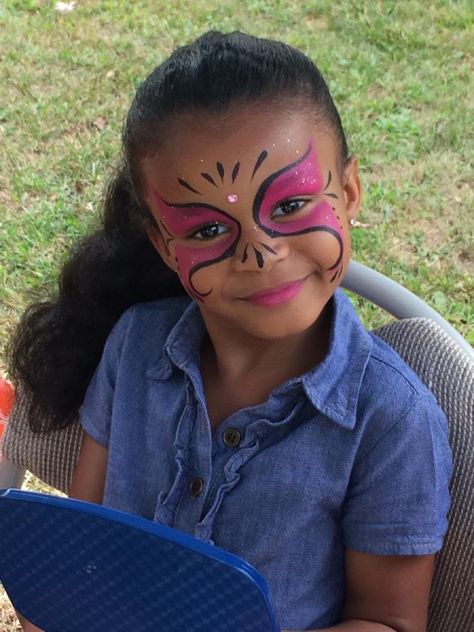 Boy Face Painting, Easy Face Painting Designs, Ladies Kitty Party Games, Easy Face Painting, Face Painting For Boys, Butterfly Face Paint, Face Painting Tutorials, Kitty Party Games, Butterfly Face