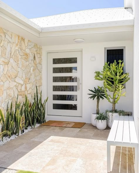 Light Blue Pool, Modern White Home, Palm Springs Garden, Crazy Pave, White Exterior Houses, Breeze Blocks, Beach House Exterior, Front Garden Design, Alfresco Area