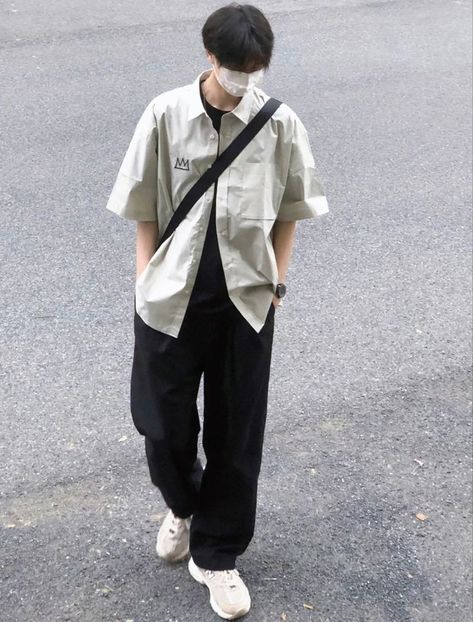 Korean Street Fashion Mens, Baggy Outfits Men, Korean Men Fashion, Sporty Outfits Men, Japan Fits, Korean Street Fashion Men, Asian Men Fashion, Asian Streetwear, Guy Fits