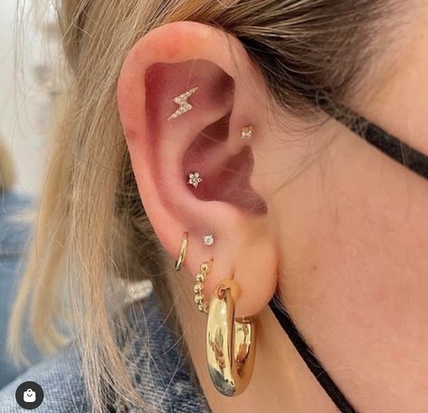 Piercing Styling, Earring Styling, Ear Piercing Combinations, Conch Piercing Stud, Ear Piercing Earrings, Conch Stud, Flat Piercing, Conch Jewelry, Forward Helix Piercing