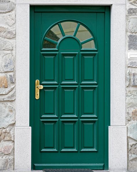 Deep Green Front Door, Bold Front Door Colors, Bold Front Door, Green Front Door, Paint Color Trends, Front Door Paint, Exterior Door Colors, Green Front Doors, Behr Colors