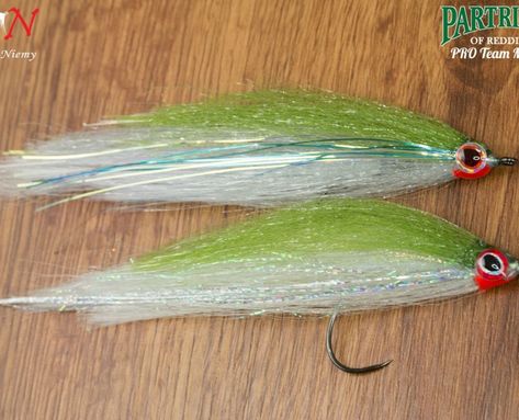 Crappie Jigs, Homemade Fishing Lures, Pike Flies, Fly Fishing Flies Pattern, Fly Fishing Tips, Saltwater Flies, Fly Patterns, Fly Tying Patterns, Recipe Steps