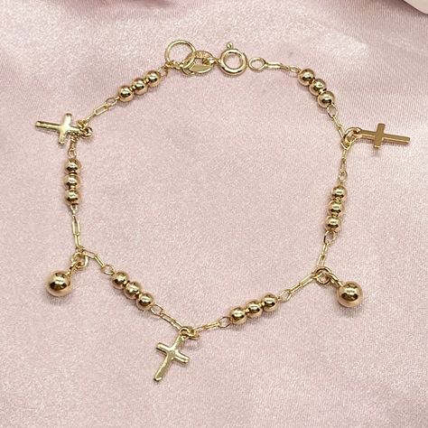 New! Beautiful Gold Cross Bracelet. Lovely Detailing & Shine! Our Jewelry Is Crafted With 10 Layers Of Solid 18k Gold Water Resistant Won’t Tarnish/Change Color Hypoallergenic Nickel Free 7.5 Inches Base Metal: Brass Composition: 18k Gold Filled Brand New In Box *Hablamos Espaol* Jesus Jewelry, Gold Cross Bracelet, Wrap Choker Necklace, Gold And Silver Watch, Mod Earrings, Multi Strand Pearl Necklace, Christian Accessories, Holographic Gold, Beautiful Stud Earrings