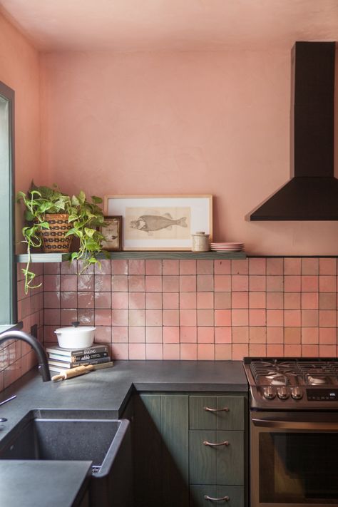 Utilitarian Kitchen, Pink And Green Kitchen, Pink Kitchen Walls, Kitchen Pink, Wooden Countertops, Black Countertops, Eclectic Kitchen, Pink Tiles, Green Cabinets