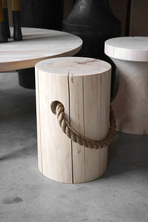 Stool Ideas, Koti Diy, Kursi Bar, Wood Crafting, Into The Wood, Log Furniture, Diy Holz, Wood Stool, Stool Design