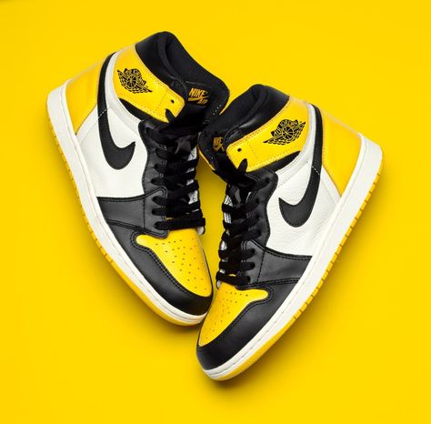 Detailed Looks at the "Yellow Toe" Air Jordan 1 - HOUSE OF HEAT | Sneaker fiends since 2015 Nike Air Jordans Yellow, Yellow Jordan Aesthetic, Air Jordan Yellow, Yellow Jordans, Air Jordan 1 Yellow, Yellow Air Jordan, Jordan 1 Yellow, Sepatu Air Jordan, Jordan Shoes Wallpaper