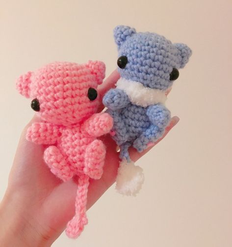 Mew x Swablu Amigurumi Pattern Mew Amigurumi Free Pattern, Crochet Mew Free Pattern, Mew Crochet Free Pattern, Mew Crochet Pattern, Mewtwo Crochet Pattern Free, Free Crochet Pattern Pokemon, Kawaii Amigurumi Free Pattern, Crochet Mew, Alolan Vulpix