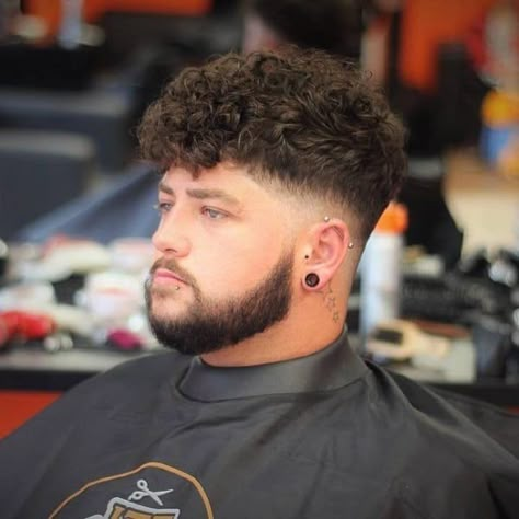 Curly Fade Hairstyles For Men - 60 Stylish Haircuts To Try Undercut Designs Men, Haircut For Fat Face, Fat Face Haircuts, Mens Hairstyles Curly, Hairstyles For Fat Faces, Chubby Face Haircuts, Curly Hair Fade, Trendy Mens Haircuts, Men Haircut Curly Hair