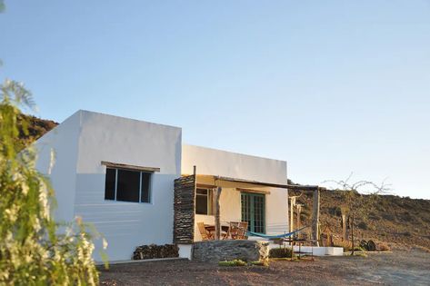 Karoo Farmstay - Cottages for Rent in Laingsburg, Western Cape, South Africa - Airbnb Western Cape South Africa, Clean Space, Farm Stay, Farmhouse Cottage, Western Cape, Mountain Range, Breathtaking Views, For Rent, South Africa