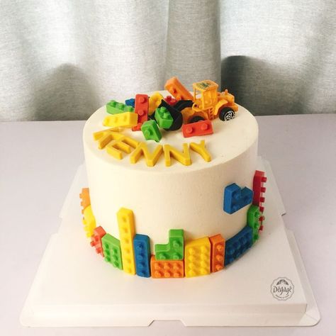 #Birthdaycake #Babybirthdaycake #Lego Lego Birthday Cake, Baby Birthday Cakes, Lego Birthday, Ho Chi Minh City, Baby Cake, Lego, Birthday Cake, Cafe, Bread