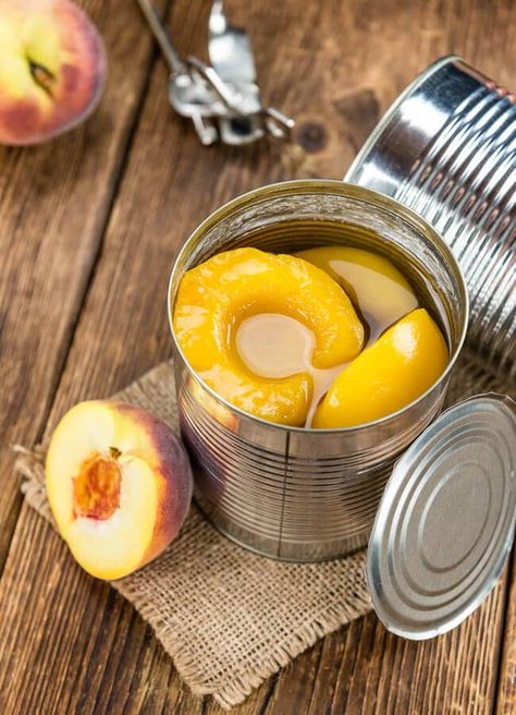 fresh vs canned fruit Canned Peach Pie Filling, Canned Peach Pie, Fast Snack, Peach Pie Filling, Canned Fruits, Dessert Sauce, Yummy Desserts Easy, Canned Fruit, Fresh Peaches