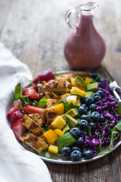 Rainbow Salad with Grilled Chicken and Raspberry Walnut Dressing Paleo Chicken Salad Recipe, Whole30 Sheet Pan, Paleo Chicken Salad, Walnut Dressing, Salad With Grilled Chicken, Paleo Chicken Recipes, Rainbow Salad, Paleo Salads, Salad With Chicken