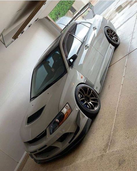 Nardo Gray #evo #mitsubishi #evoX #evo8 #jdm #wheels #stance #fitment #lowlife #hellalow https://buff.ly/2MGt1An Lancer Cedia, Evo 9, Evo 8, Mitsubishi Cars, Lancer Evo, Evo X, Best Jdm Cars, Mitsubishi Evo, Lancer Evolution