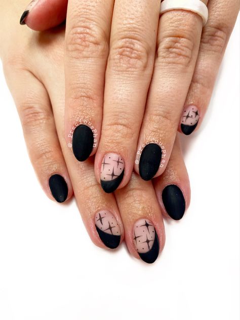 Black Twinkle Nails, Black Manicure Ideas Short Nails, Black Luminary Nails, Black Shirt Nail Designs, Short Arrow Nails, Short Black Witchy Nails, Summer Goth Nails Short, Gothic Gel Nails Short, Black Magic Nails