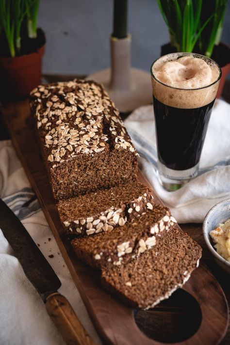 Thermomix, Guinness Brown Bread, Irish Brown Bread Recipe, Guinness Recipes, Brown Bread Recipe, Irish Brown Bread, Irish Bread, Beer Bread Recipe, Irish Soda Bread Recipe