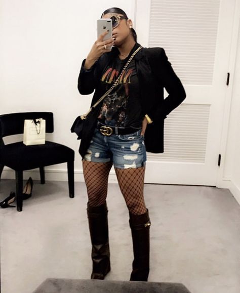 Blazer And Boots Outfit, Beyonce Concert Outfit, Cute Concert Outfits, Concert Outfit Fall, Concert Attire, Look Rock, Classy Casual Outfits, Cute Swag Outfits, People People