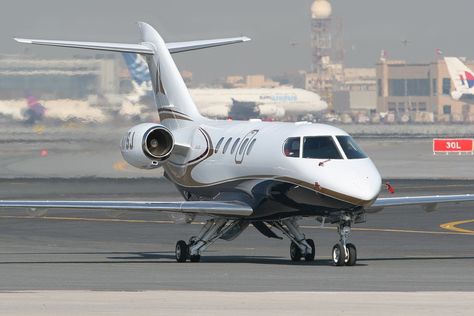 7 Best Single Pilot Jets Available in 2020 (Business & Private) - PilotMall.com Lear Jet, Private Jet Plane, Piper Aircraft, Cedar City Utah, Make 6 Figures, Jet Privé, Luxury Jets, Luxury Private Jets, Private Aircraft