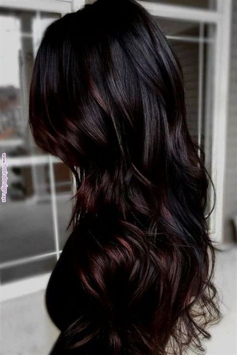 30+ Gorgeous Balayage on Black Hair Ideas Trending in 2022 19 Ombre Hair Color For Brunettes, Rambut Brunette, Black Hair Balayage, Brunette Color, Long Dark Hair, Ombre Hair Color, Hair Color And Cut, Hair Color Balayage, Hair Color Dark