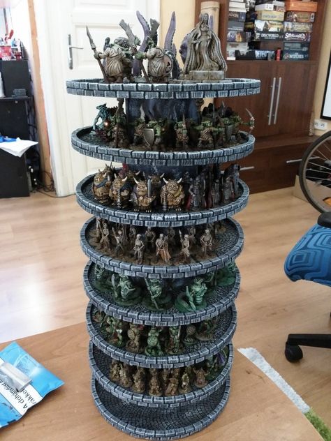 Dnd Miniatures Display, Dnd Miniature Storage, Dnd Mini Display, Dnd Storage Ideas, Warhammer Game Room, Miniature 3d Print, Dnd Display Shelf, Warhammer Display Shelf, Warhammer Storage Ideas