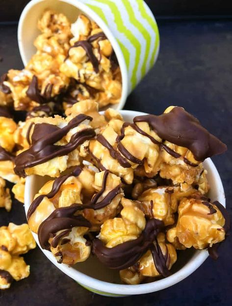 Moose Munch Caramel Popcorn Recipe - A Turtle's Life for Me Moose Munch Popcorn Recipe Homemade, Moose Track Cookie Bars, Carmel Popcorn Recipe Gooey, Carmel Popcorn Stovetop, Moose Munch Popcorn Recipe, Turtle Popcorn, Popcorn Recipes Chocolate, Flavored Popcorn Recipes, Sweet Chex