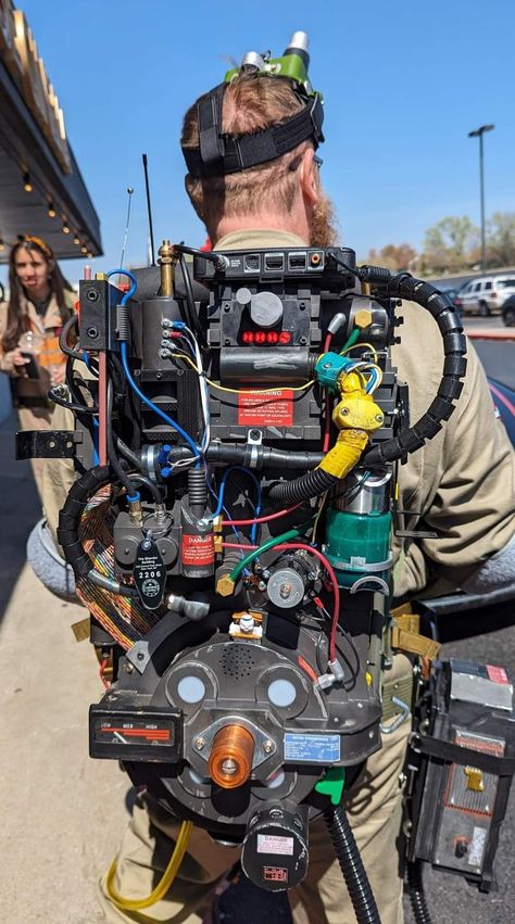 Ghostbusters Pictures, Ghost Busters Birthday Party, Ghostbusters Proton Pack, Ghostbusters Costume, Ghostbusters 1984, Proton Pack, Paranormal Investigation, Paranormal Activity, Ghost Busters