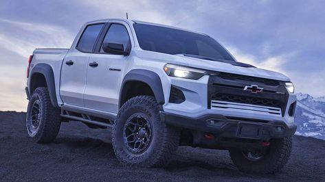 2024 Chevy Colorado ZR2 Bison American Expedition Vehicles, Colorado Zr2, American Pickup Trucks, Goodyear Wrangler, Wheel Carrier, Hors Route, Chevy Colorado, Ford Maverick, Expedition Vehicle