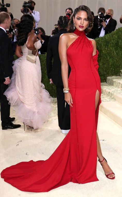 Photos from Met Gala 2021 Red Carpet Fashion - Page 6 - E! Online Red Carpet Dresses Elegant, Met Gala Outfits, Met Gala Dresses, Eiza Gonzalez, Met Gala Red Carpet, Cocktail Evening Dresses, Gala Dresses, Celebrity Red Carpet, Red Carpet Dresses