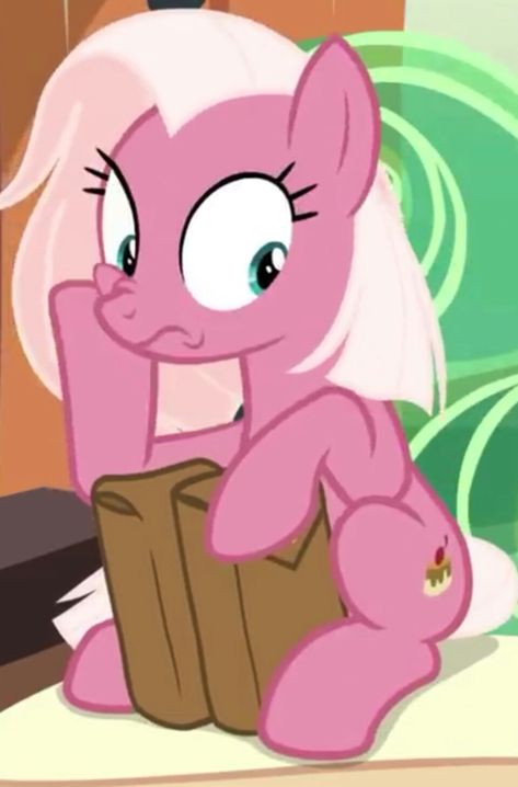 Mlp Side Characters, Mlp Screenshots, Mlp Background, Mlp Bases, Princess Cadence, Side Pony, Queen Chrysalis, Mlp Base, Mlp Characters