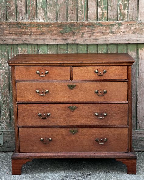 We are loving the new pieces we have in store… how stunning is this Georgian chest of drawers! Georgian Chest Of Drawers $1995 SOLD Original Commemorative War Silk Embroidery Gilt Candlestick $245 each. Urn Lamp $245 Navy Linen Shade $265 Bronze Horses $195 each. Smokey Blue Glass Vase $60 Scott Whisky Jug $55 Etched Round Tray $115 www.mrsrobinson.co.nz Antique Chest Of Drawers Bedroom, Antique Chest Of Drawers, Indian Chest Of Drawers, Gustavian Chest Of Drawers, Georgian Chest Of Drawers, Blue Glass Vase, Navy Linen, Round Tray, Silk Embroidery