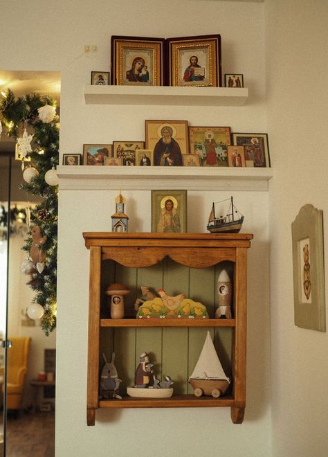 Shrine For Loved One, Icon Corner Ideas, Altar Shelf Ideas, At Home Altar, Catholic Dorm Room, Altar Home Ideas, Catholic House Decor, Orthodox Icon Corner, Christian Altar Ideas For Home