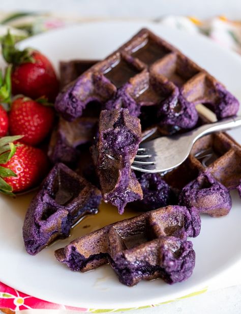 Ube Mochi Waffles ( Purple Sweet Potato Mochi Waffles) Ube Potato Casserole, Ube Mochi Waffle Recipe, Ube Waffles Recipe, Ube Potato, Ube Waffles, Mcas Recipes, Purple Breakfast, Mochi Waffle Recipe, Sweet Potato Mochi