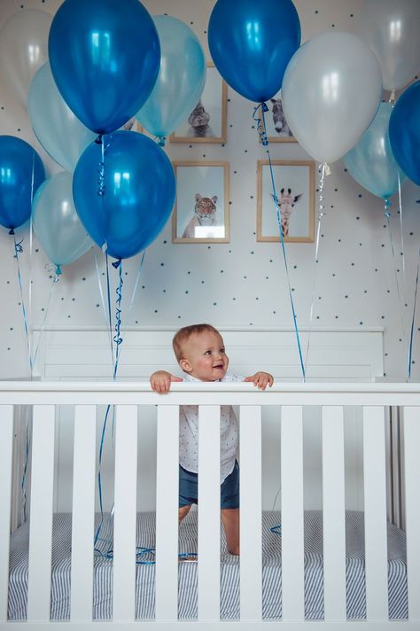 Crib Balloons Birthday, Balloons In Crib For Birthday, Birthday Crib Pictures, Birthday Crib Balloons Mornings, First Birthday Crib Picture, Balloons In Crib First Birthdays, Baby Boy Photo Shoot Ideas 1 Year At Home, 1st Birthday Crib Pictures, First Birthday Pictures At Home