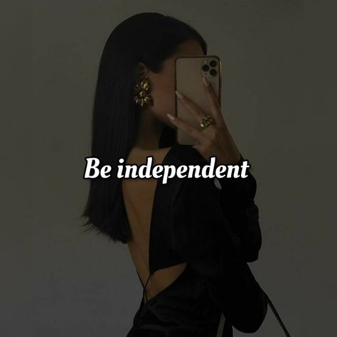 Independent Women Wallpaper, Independent Girl Quotes, Vision Board Success, Aesthetic Money, Vision Board Images, Be Independent, Independent Girls, High Value Woman, Vision Board Photos