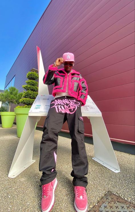 Pink streetwear outfit inspo for men Street Wear Birthday Outfit Men, Pink Friday Outfits Men, Pink Black Outfit Men, Gag City Outfits Men, Gag City Tour Outfits, Rolling Loud Outfits Men, Pink Fits Men, Pink Streetwear Outfit, Pink Outfits Men