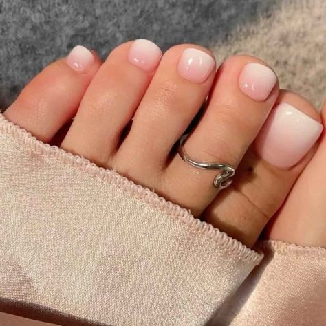 Ideas For Pedicure, Natural Gel Pedicure, Beach Wedding Pedicure Ideas, Nails For Feet Ideas, Pink Ombre Pedicure, Modern French Pedicure, Pedicure Toe Nails Summer, Pedicure Ideas Ombre, Shellac Pedicure Ideas