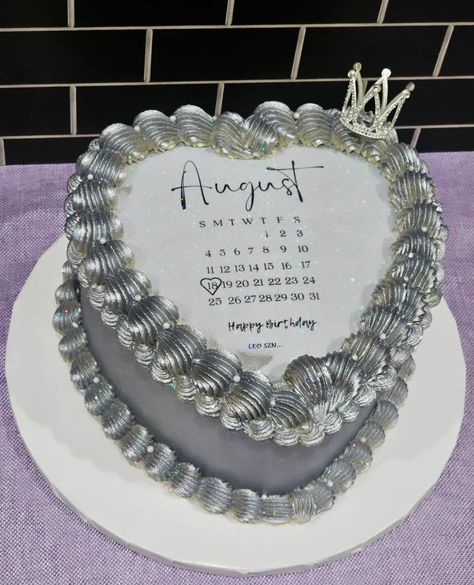 Silver Calendar heart cake... Happy Birthday 🎂 #odenisecupcakesandsweets #millbrookalabamabaker #smallbusiness #mgm #cakedecorating Heart Calendar Birthday Cake, Silver Glitter Cake Birthday, Calender Birthday Cakes, Birthday Cake Calendar Design, 31 Birthday Ideas For Her, Calendar Cake Design, Calendar Birthday Cake, Silver Cake Ideas, Silver Heart Cake