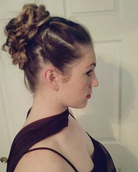 Updos For Dances, 90s Updo Hairstyles Prom, 90s Prom Hair Up Dos, 2000s Prom Hairstyles, 2000s Updo Hairstyles, 2000s Updo, 90s Prom Updo, 2000s Prom Hair, 90s Prom Hair